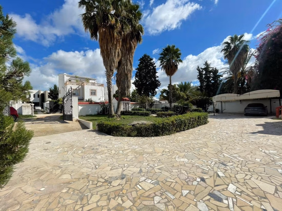 A vendre: Villa de Luxe à La Soukra
