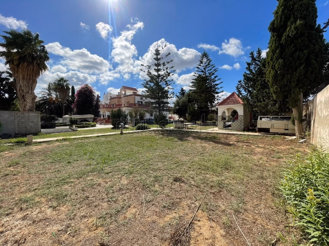 A vendre: Villa de Luxe à La Soukra