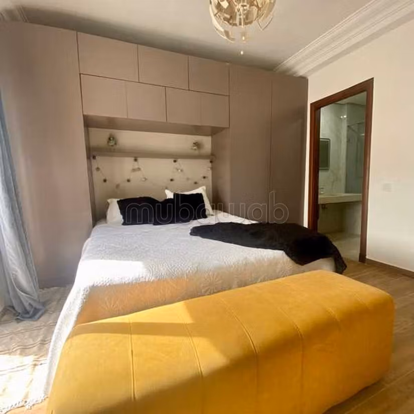 Appartamento in Affitto di 161.0 m² a Casablanca, La Gironde