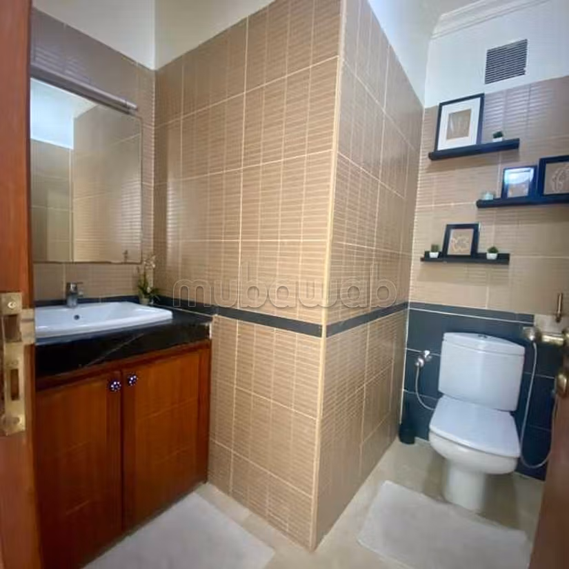 Appartamento in Affitto di 161.0 m² a Casablanca, La Gironde