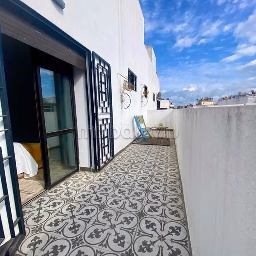 Appartamento in Affitto di 161.0 m² a Casablanca, La Gironde