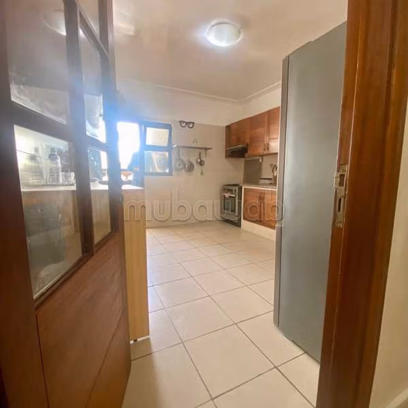 Appartamento in Affitto di 161.0 m² a Casablanca, La Gironde