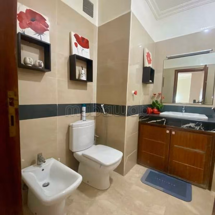 Appartamento in Affitto di 161.0 m² a Casablanca, La Gironde