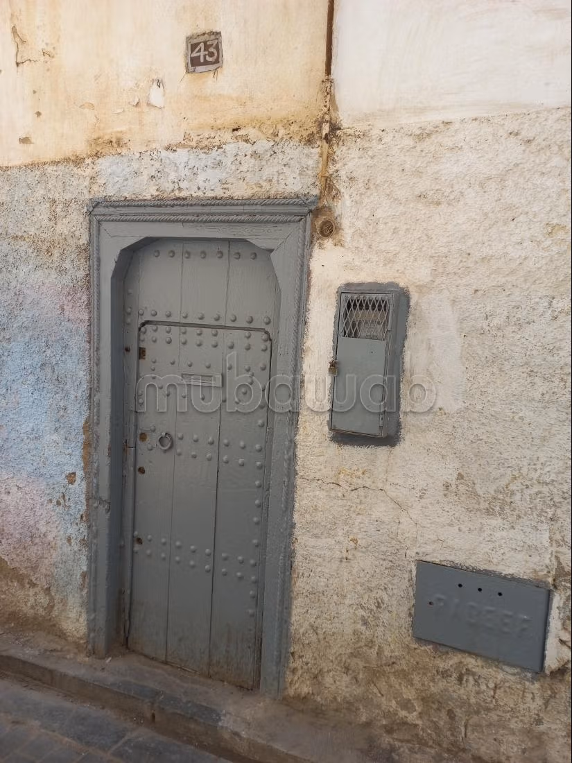 Maison indépendante de deux étages avec toit à Fès Jdida