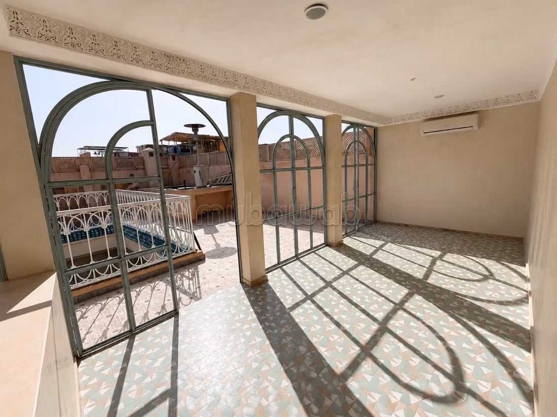 Riad 7 Chambres à 200 m de la Place avec Piscine Rooftop