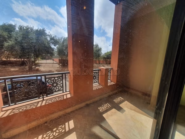 Appartement à l'achat à Route Casablanca.
Surface de 74 m².
Meublé