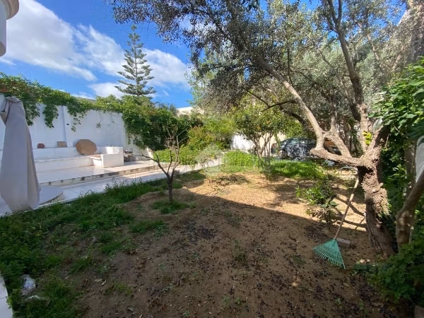 Semi-detached house for sale