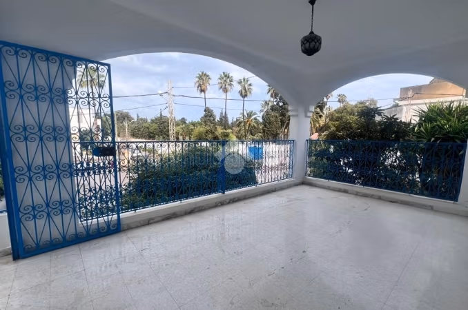 Etage de villa en location
