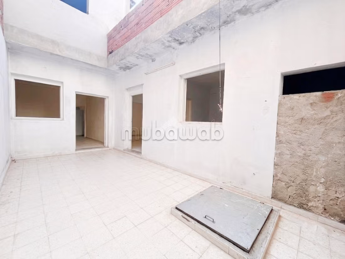 Semi-detached villa for sale