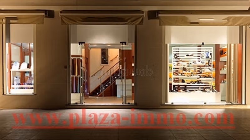 Commercial Space with Strategic Location at the Lake