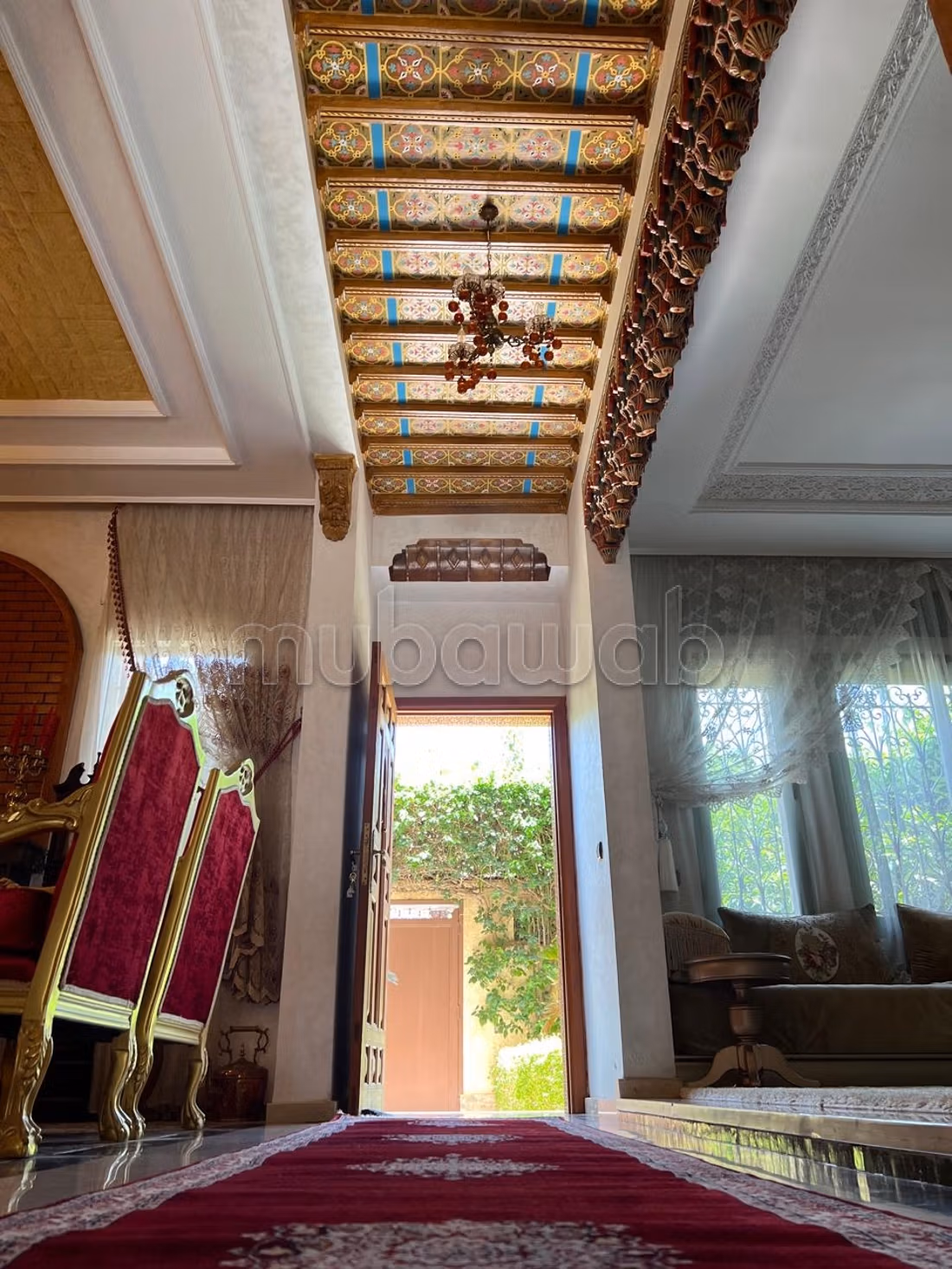Magnifica Villa con Giardino e Piscina a Targa