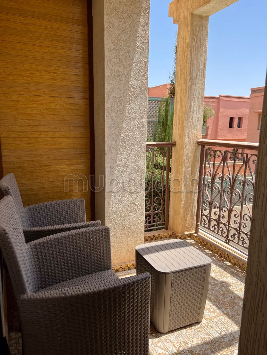 Magnifica Villa con Giardino e Piscina a Targa