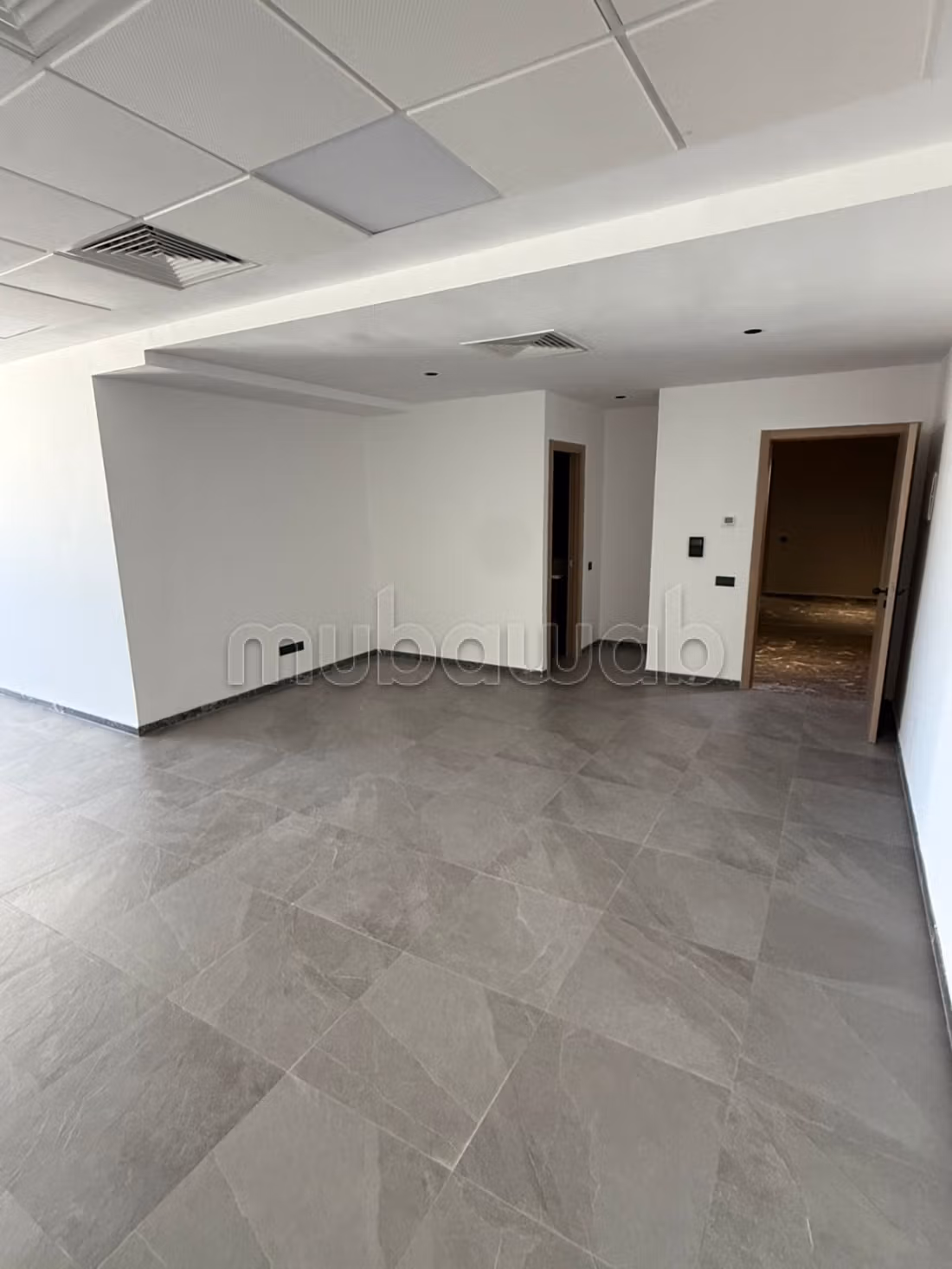 Office Plateau
