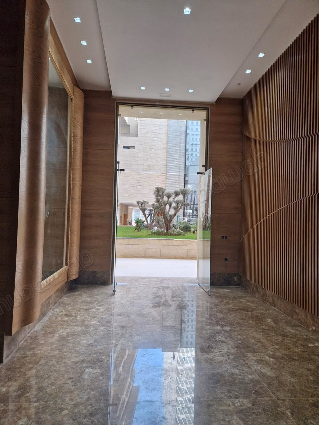 Á louer splendide appartement 2 ch CFC