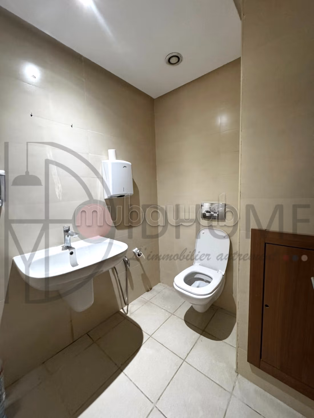 A louer bureau lumineux de 110 m² au CUN