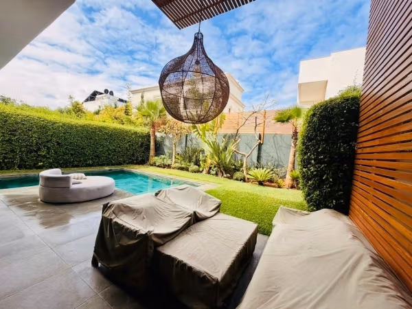 Gemeubileerde villa te huur in Ain Diab Extension