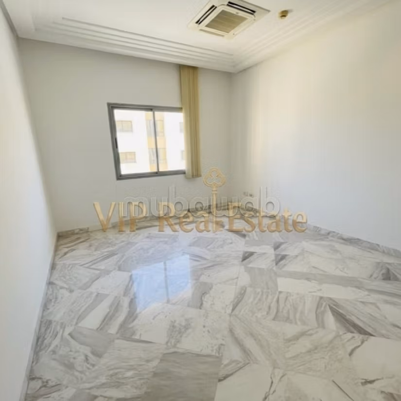 For rent High standard office H1 Lac 2
