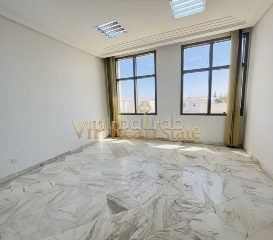 For rent High standard office H1 Lac 2