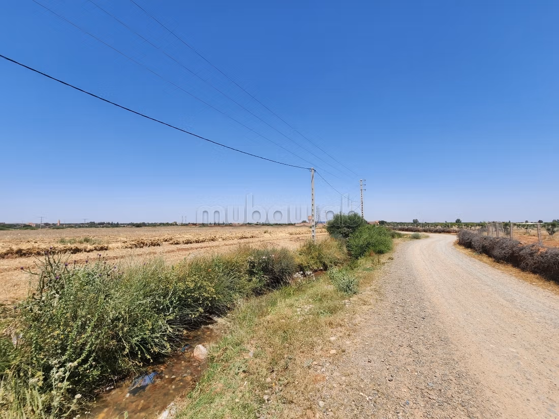 À vendre – exceptionnel terrain titré de 46 738 m² sur la route d’ourika – marrakech