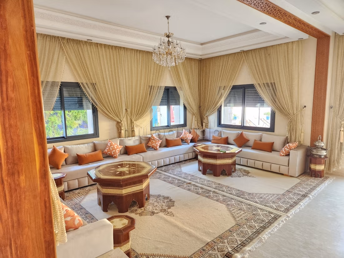 Beautiful Furnished Villa Location Without Overlooking