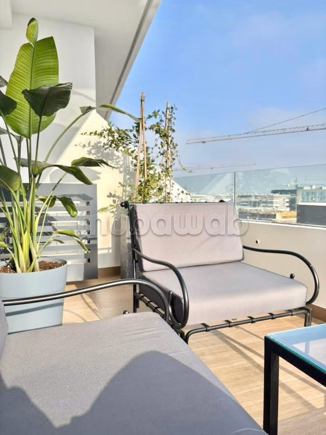 Superbe Appartement 2ch Meublé à CFC