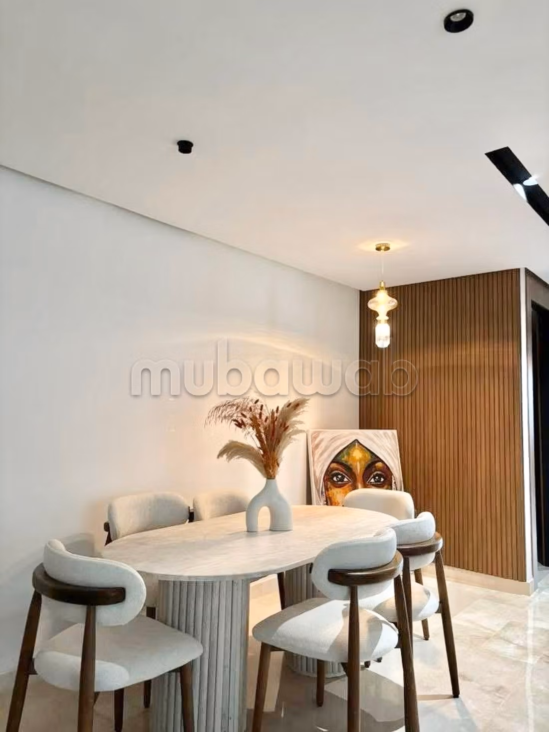 Superbe Appartement 2ch Meublé à CFC — 4