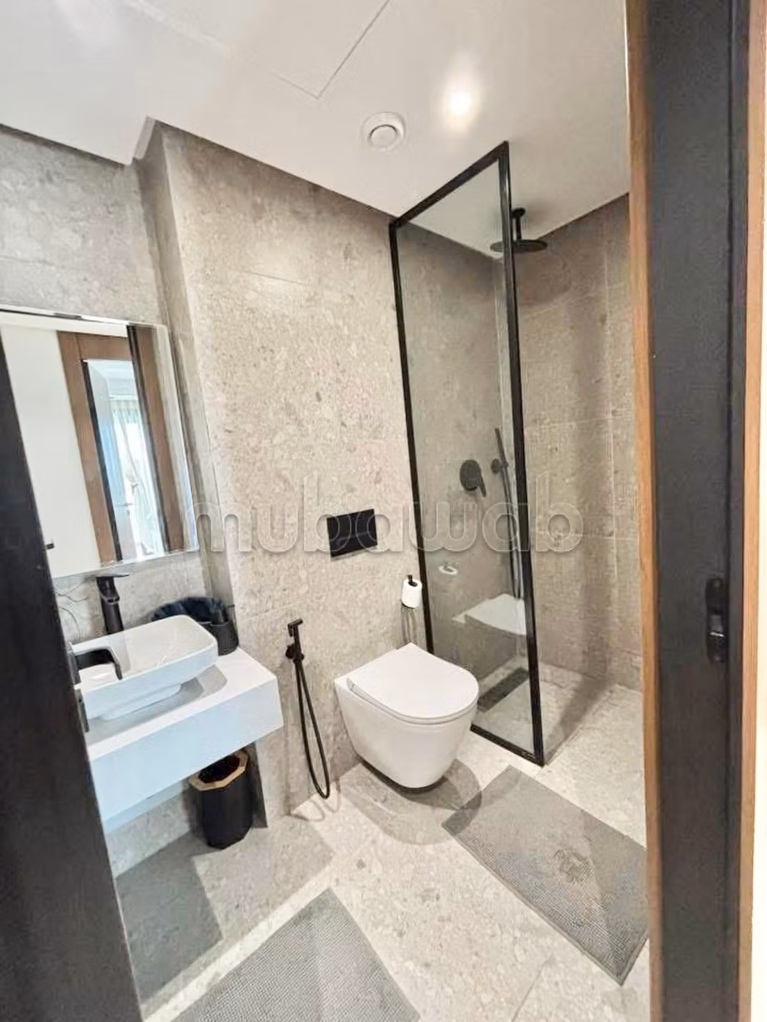 Superbe Appartement 2ch Meublé à CFC — 5