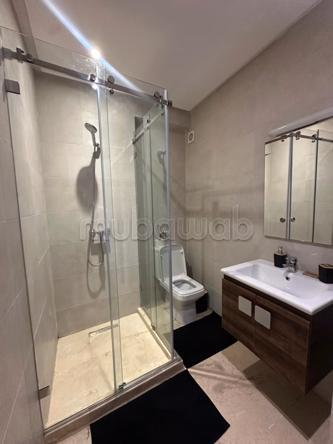 Appartement en location à Samlalia. 
Surface totale 87 m². 
Meublé — 4