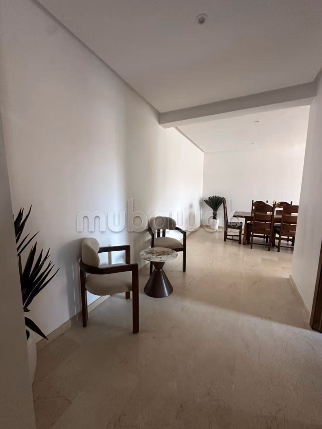 Appartement en location à Samlalia. 
Surface totale 87 m². 
Meublé — 5
