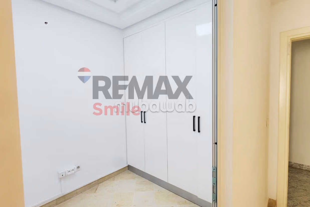 Villa Bureautique 242 m² – Lac 2 Proche MSB