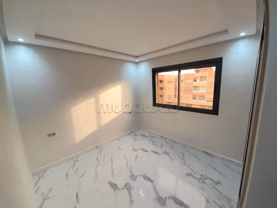 Nieuwe moderne studio te koop
Ideaal voor investering