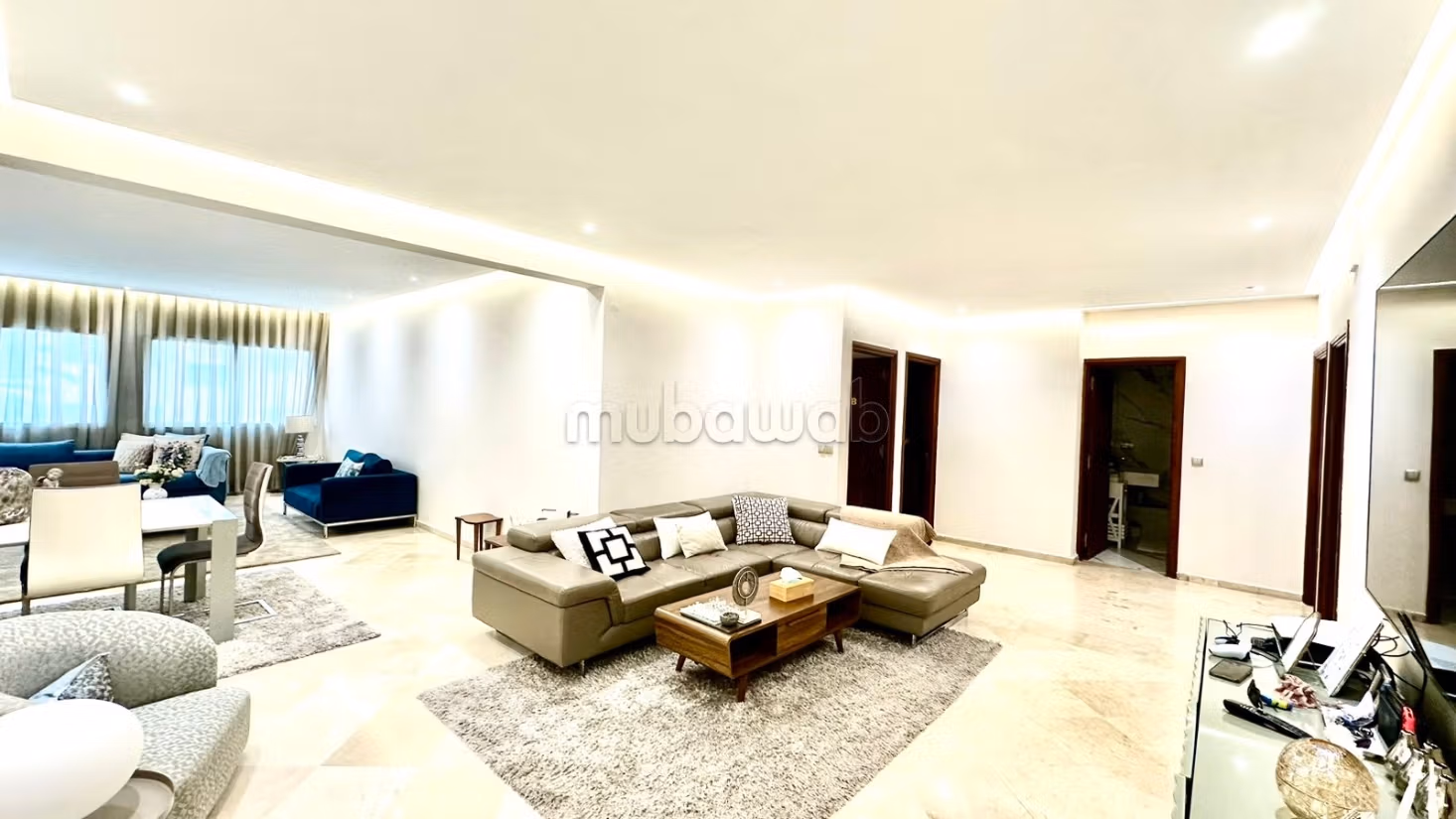 Appartamento in affitto a Maârif Extension. Superficie totale 200 m². Terrazza e ascensore