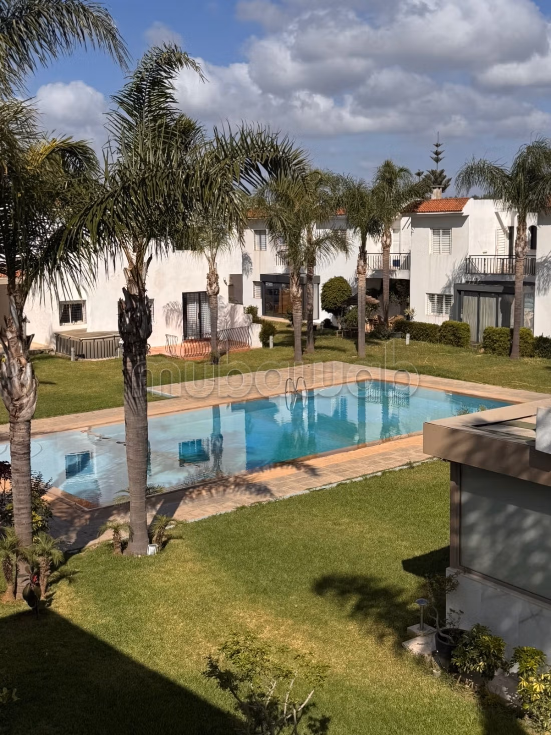 Magnifica villa triplex in affitto a Harhoura. Superficie di 290 m². Grande piscina