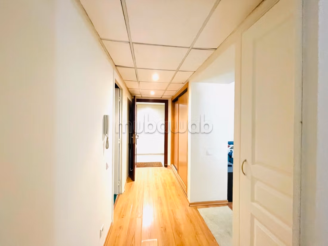 Louez cet appartement à Gauthier. 
Surface de 50 m². 
Porte blindée et parabole — 2