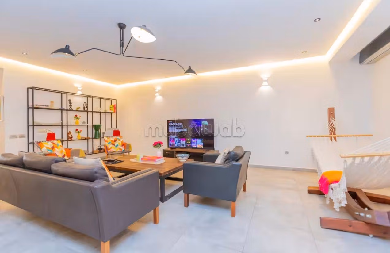 Appartement en location à Racine. Surface totale 201 m². Bien meublé — 4