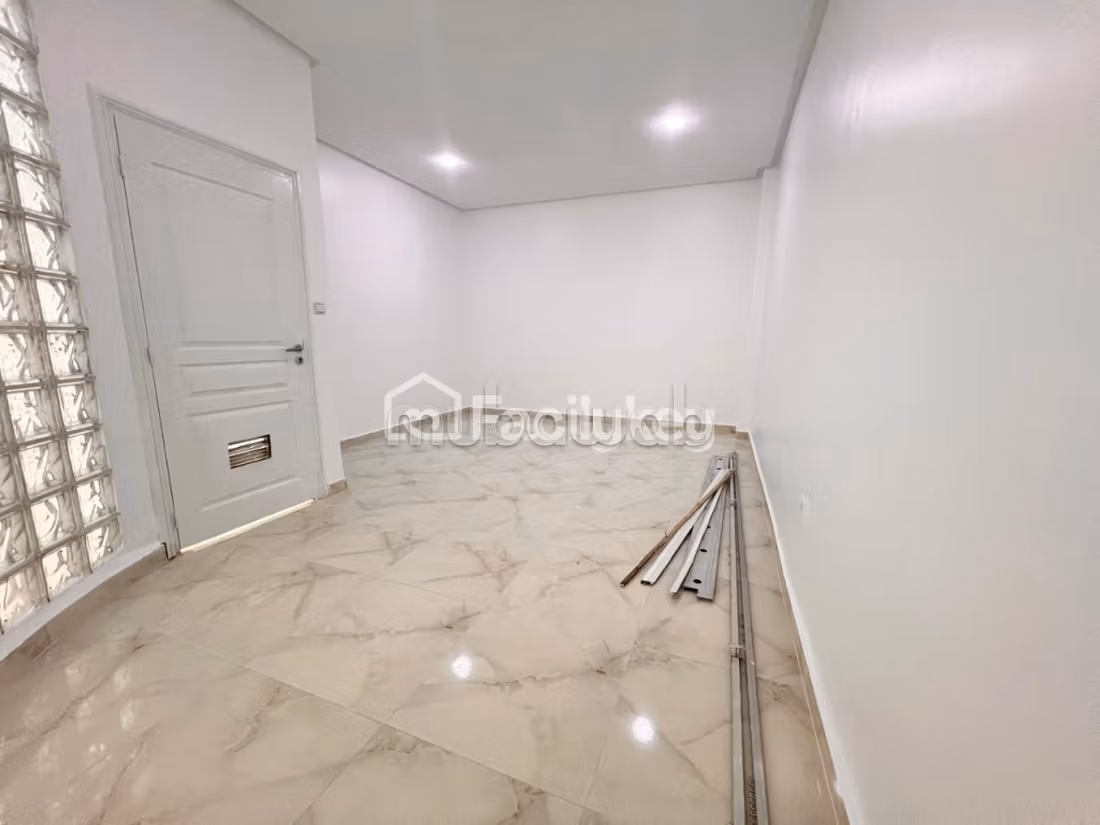 Commercial space of 100 m² in Casablanca