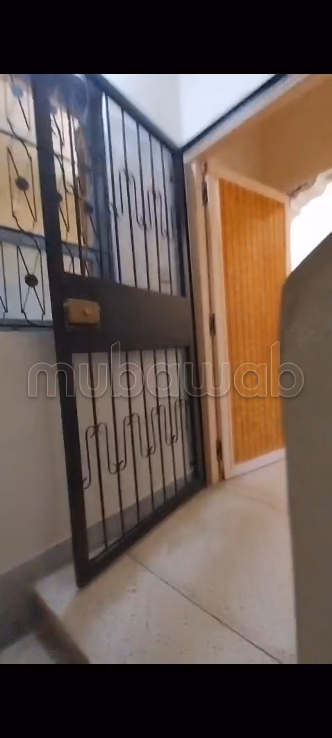 Appartement en vente à Taza. 4 belles chambres. Salon Marocain