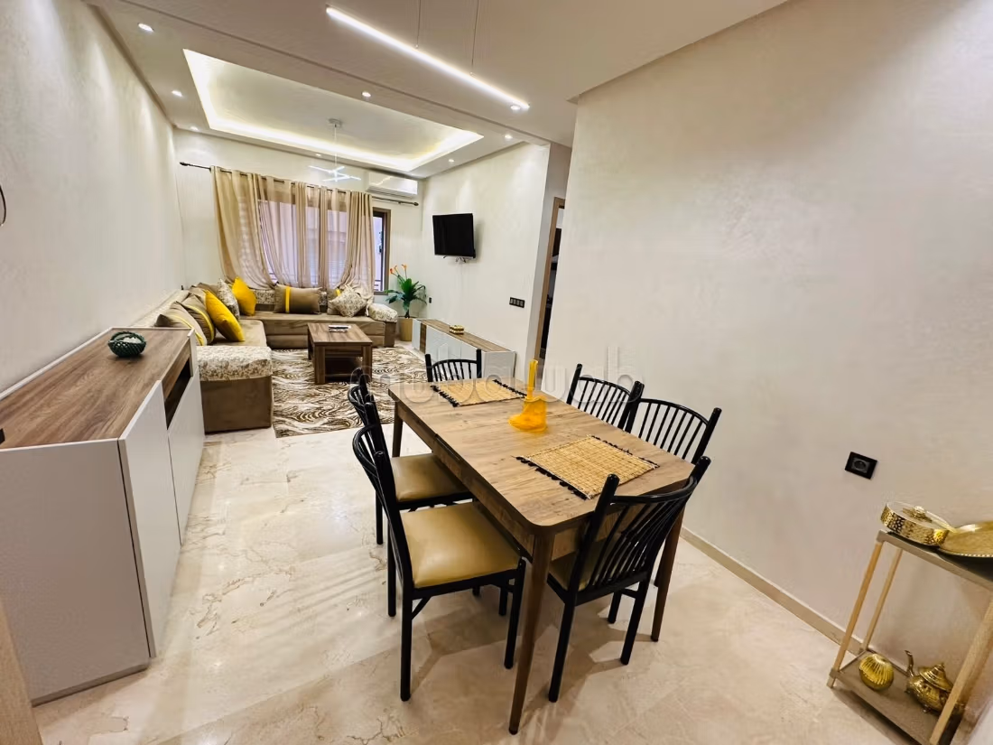 Location d'un appartement à Route Casablanca. 
Surface de 75 m². 
Bien meublé