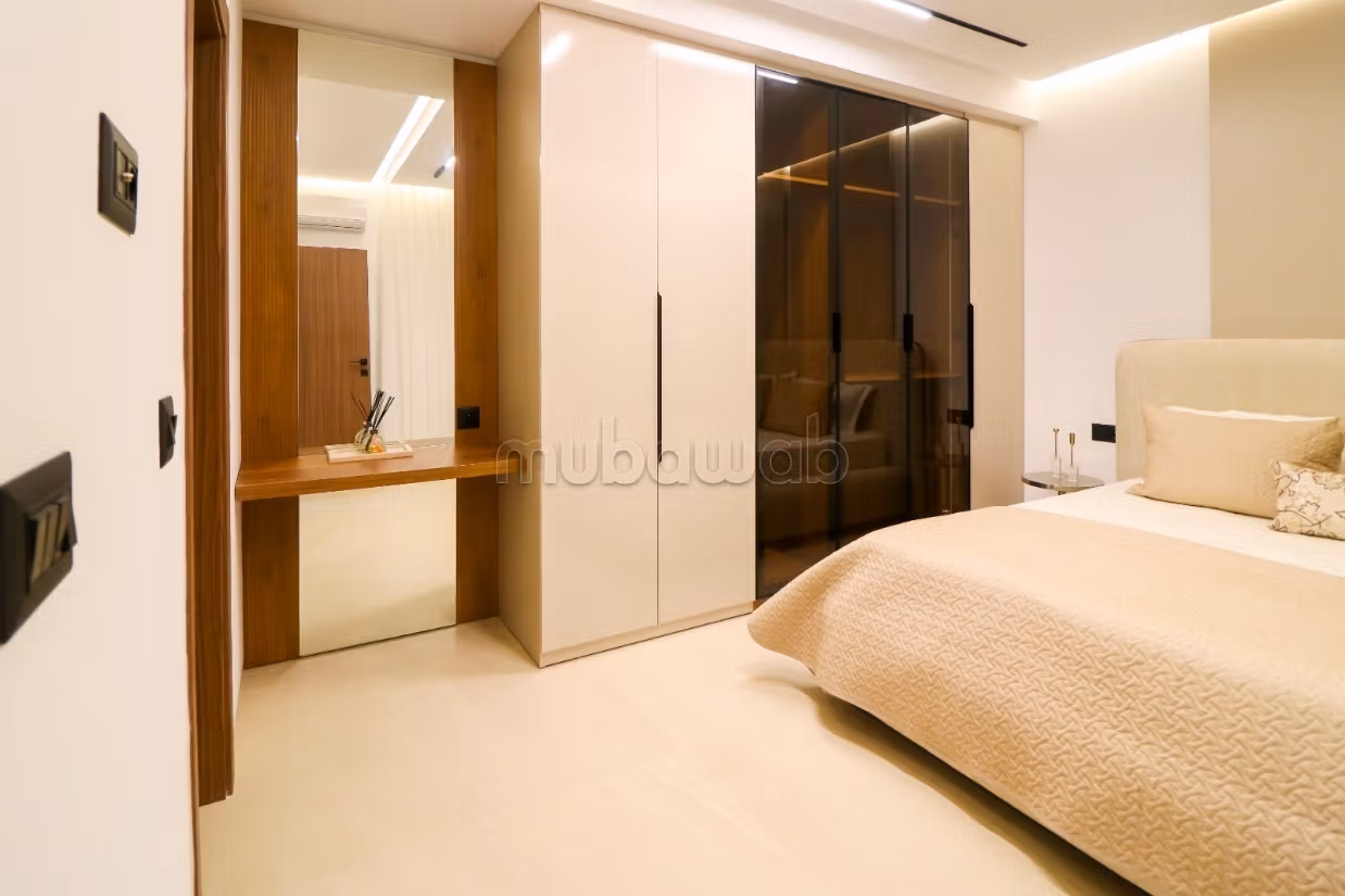 À vendre un appartement S3 de 144m2 à Chotrana 2