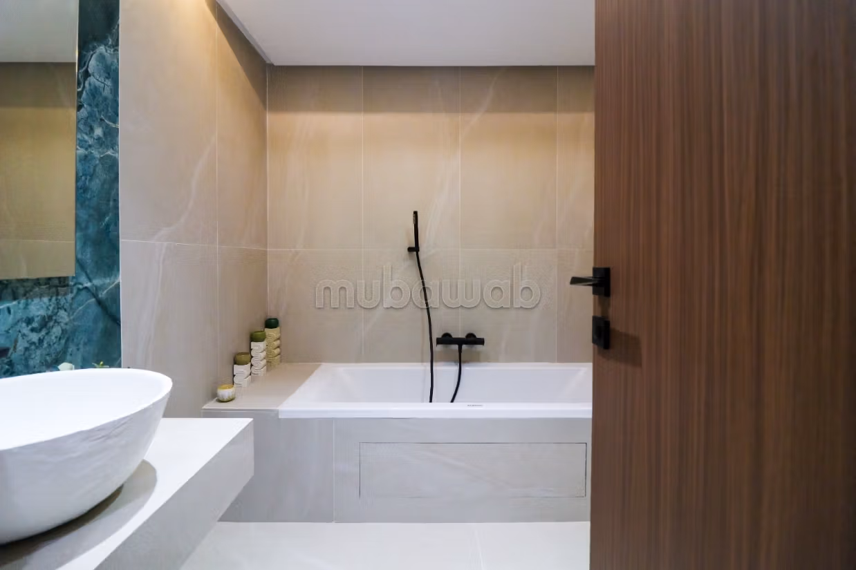 À vendre un appartement S3 de 144m2 à Chotrana 2
