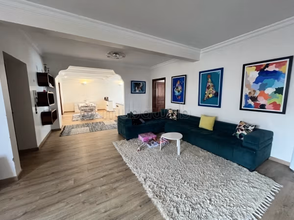 Spacieux appartement 5 chambres et salon à Maarif