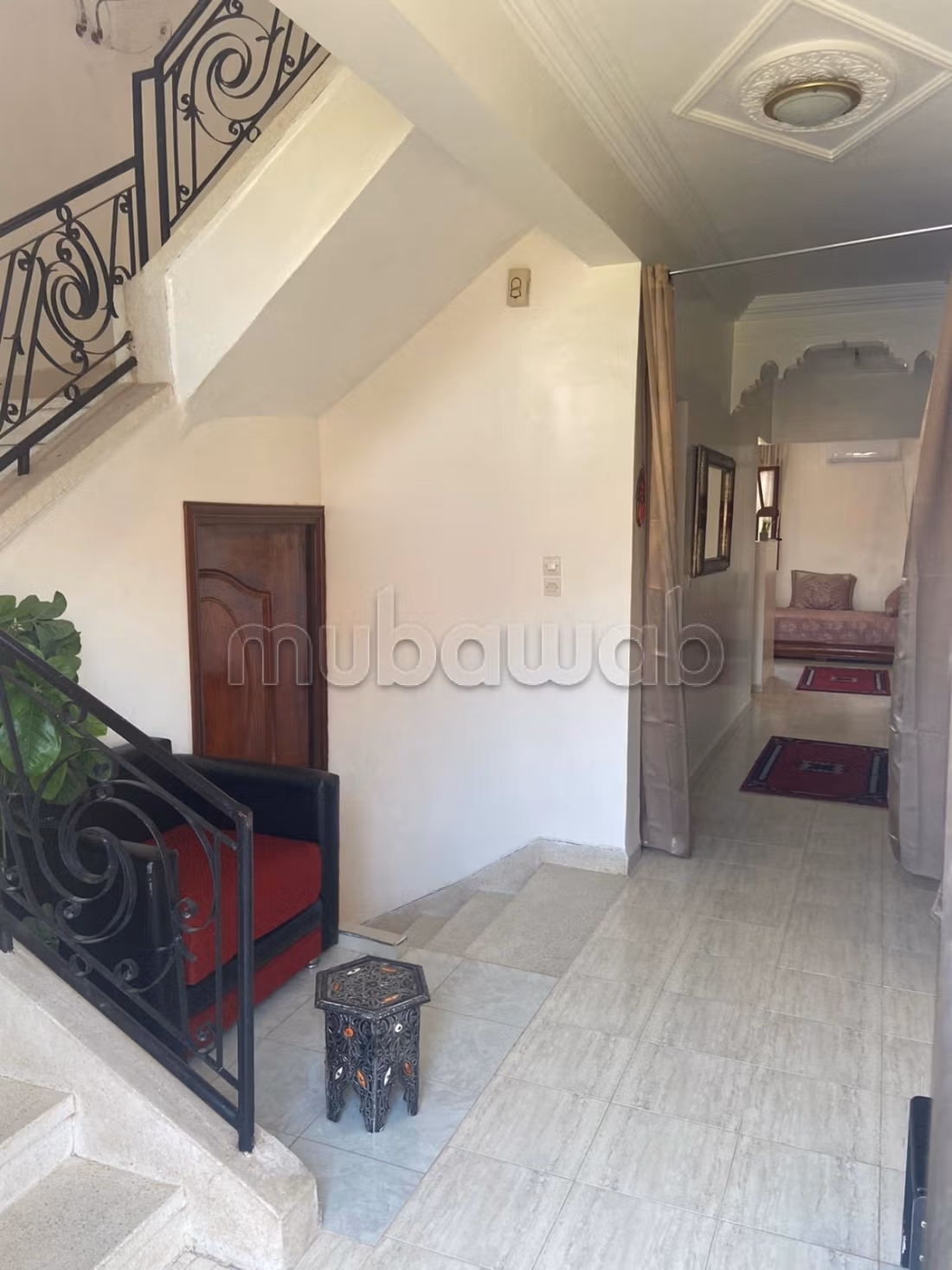 Location d'un appartement à Ain Mezouar. 2 chambres. Salon Marocain et antenne parabolique — 2
