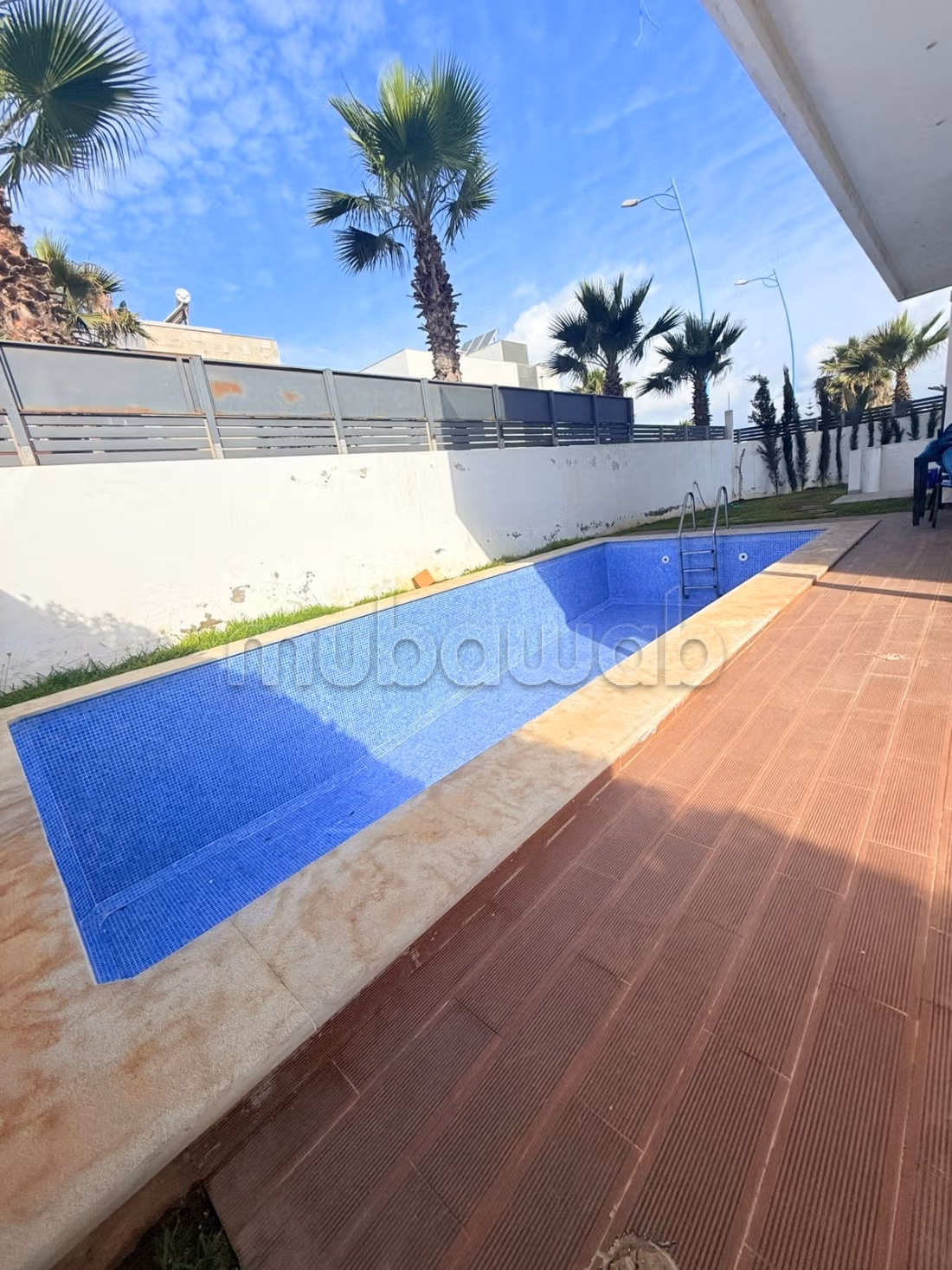 Magnifica villa isolata con piscina e vista mare