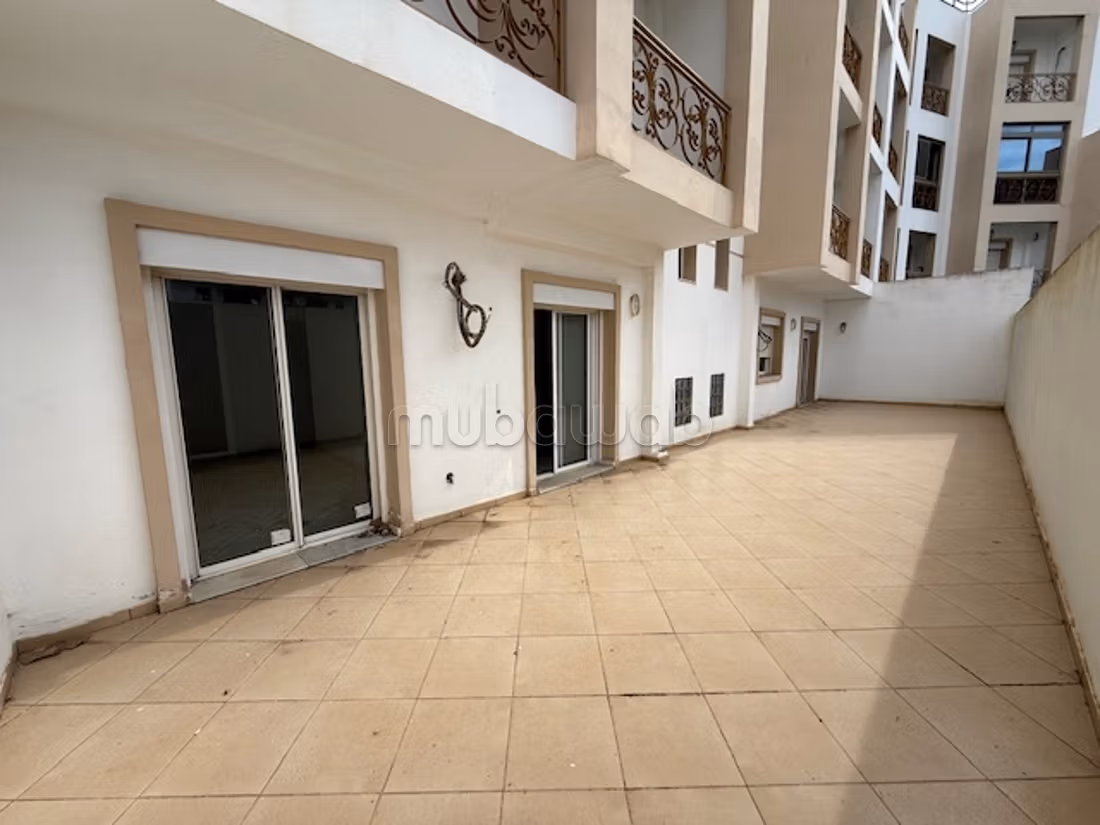 Appartement 1ér étage, avec terrasse