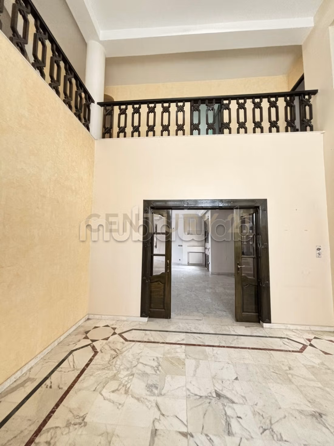 For rent a large villa in Menzah 8
