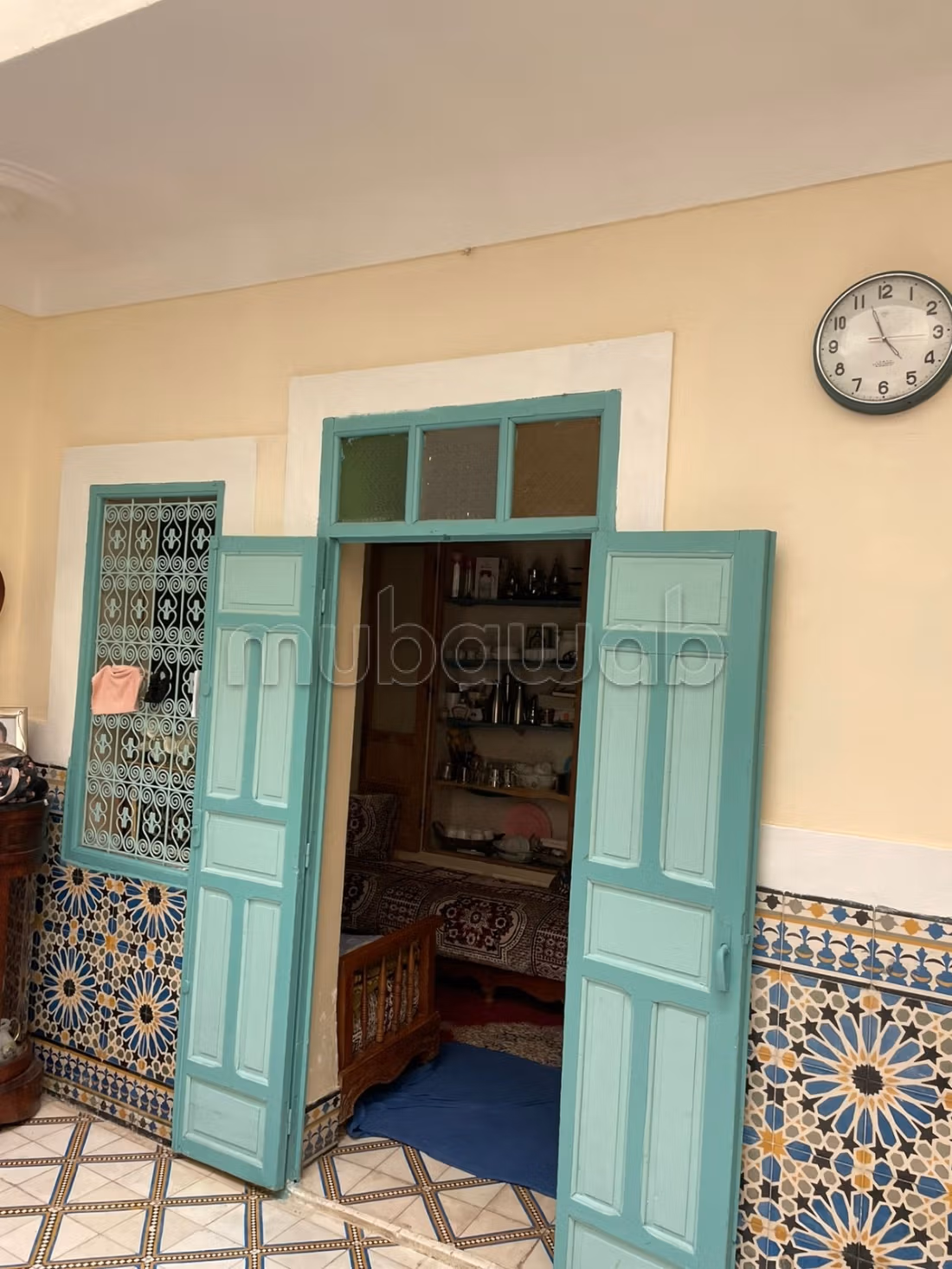 Riad à la vente à El Moukef. Surface de 100 m². Belle terrasse