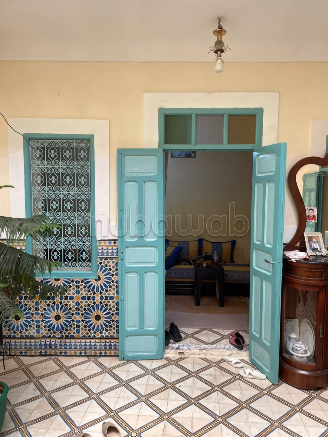 Riad à la vente à El Moukef. Surface de 100 m². Belle terrasse