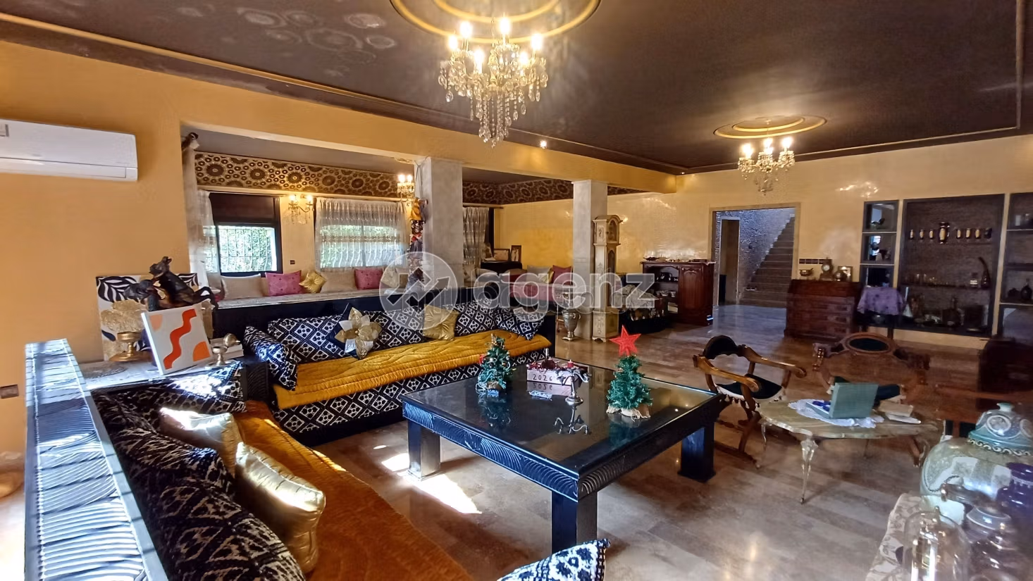 Villa in vendita 814 m², 4 camere Strada Immouzer Fes
