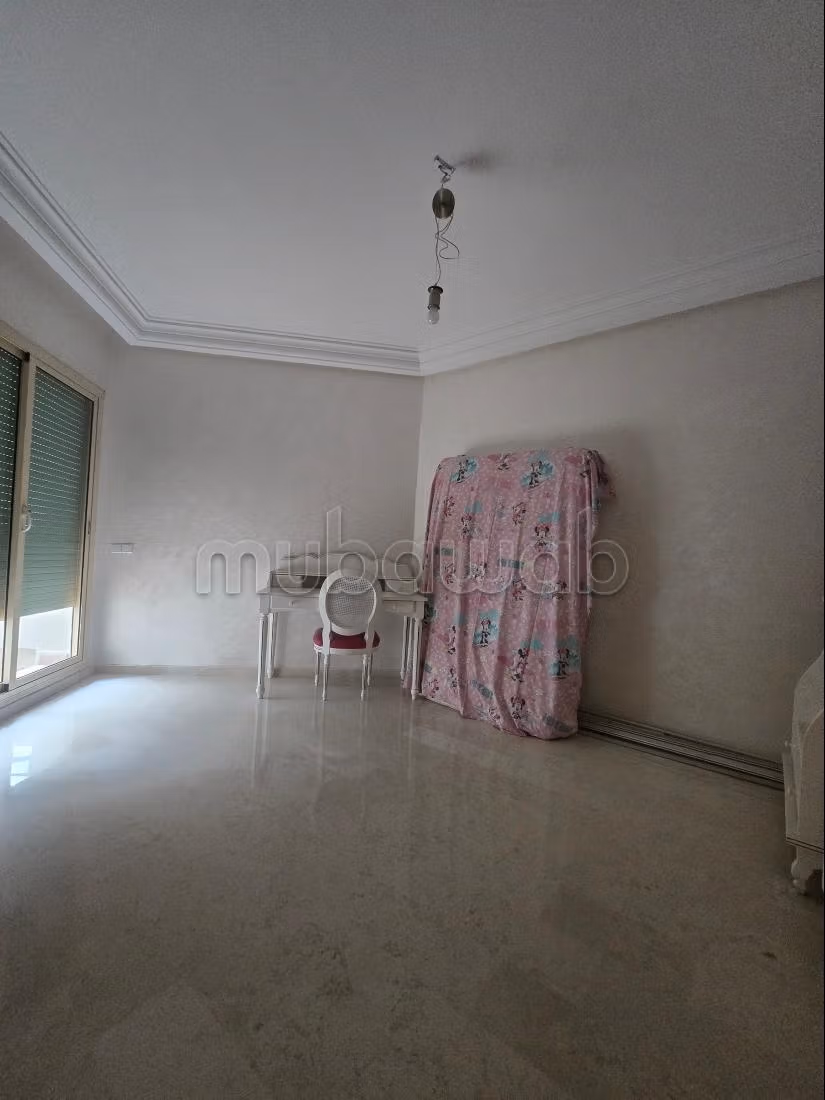 Appartement 190 m² f Bourgogne Ouest — 17