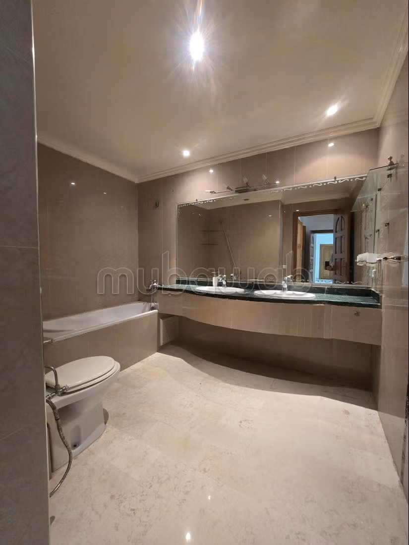 Appartement 190 m² f Bourgogne Ouest — 9